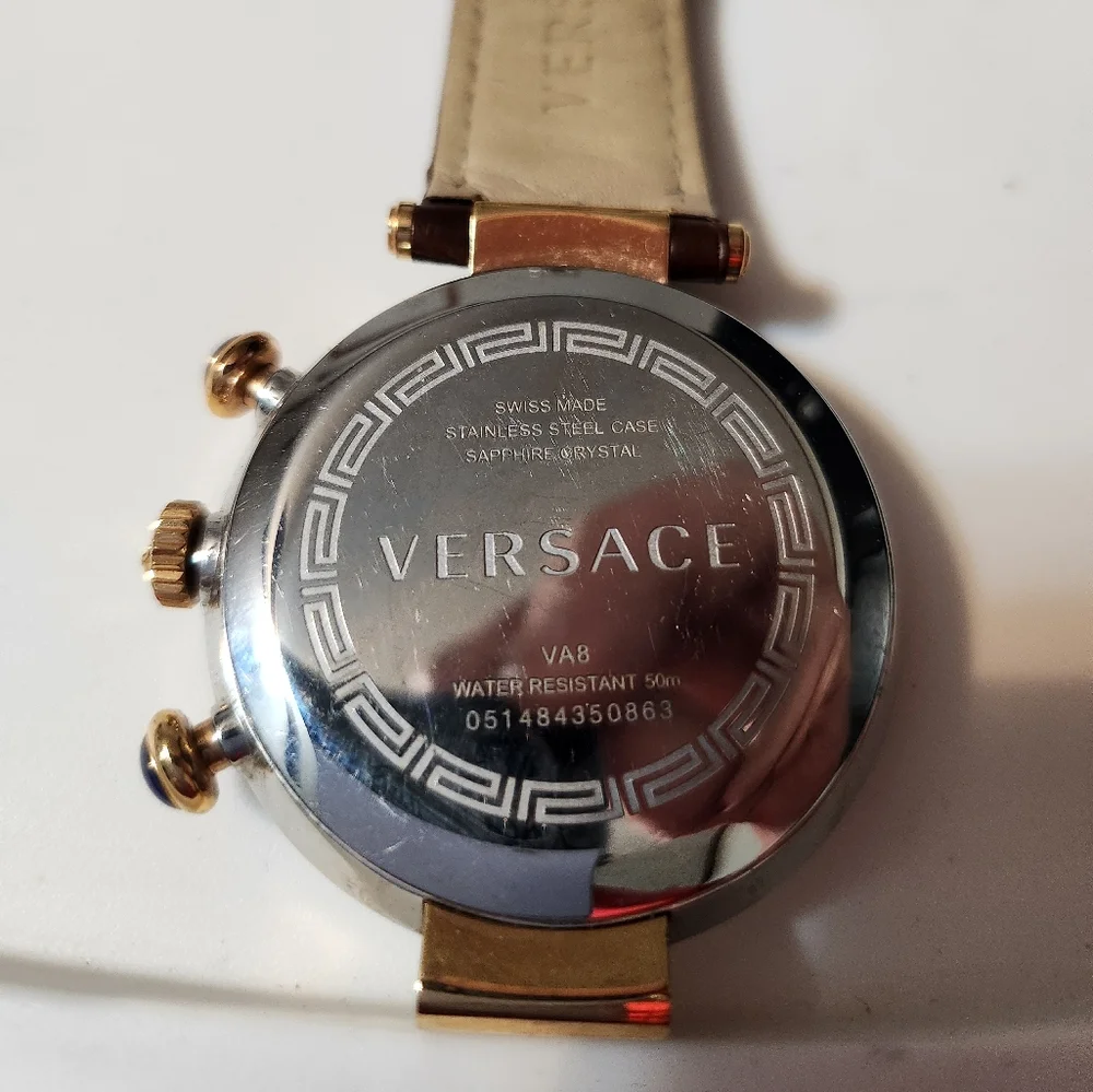 Great Versace Watch - Picture 6 of 12
